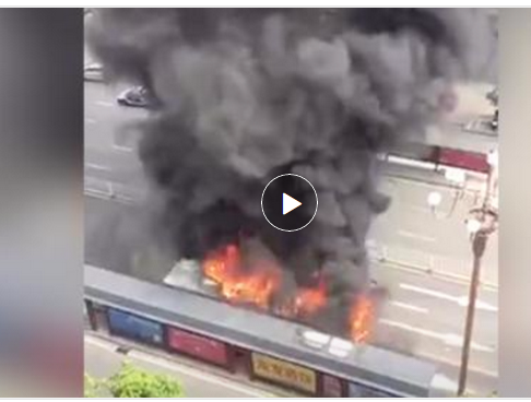 南昌公交車大火：司機(jī)稱乘客縱火后身亡