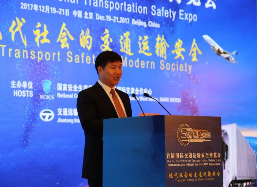 客車自動破窗裝置,遙控自動破玻器,破窗器,南冠破玻器